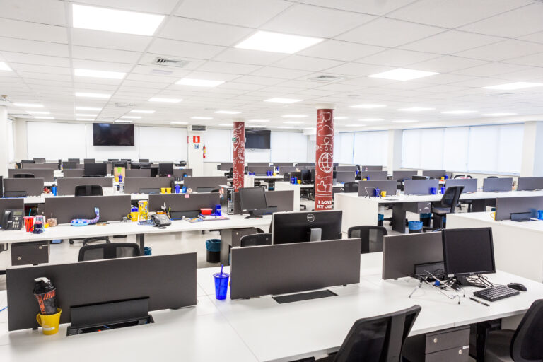 15 FOTO SQWORK -ESTAÇÕES DE TRABALHO